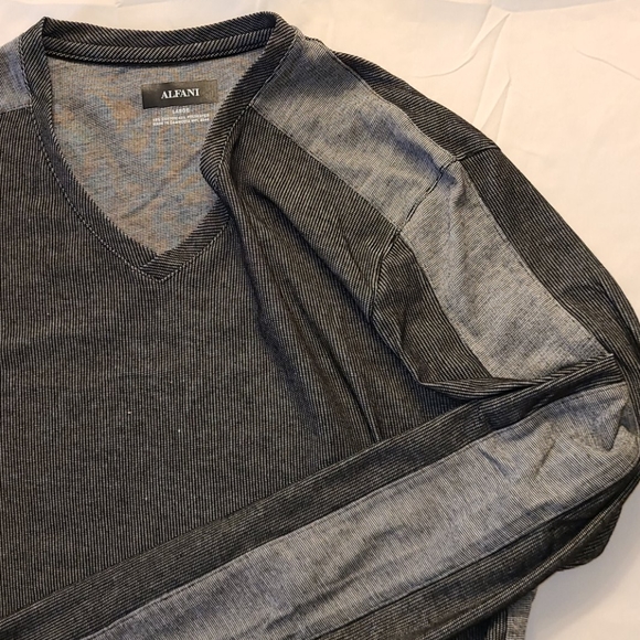 Alfani long-sleeve V-neck tee black gray - Picture 8 of 16